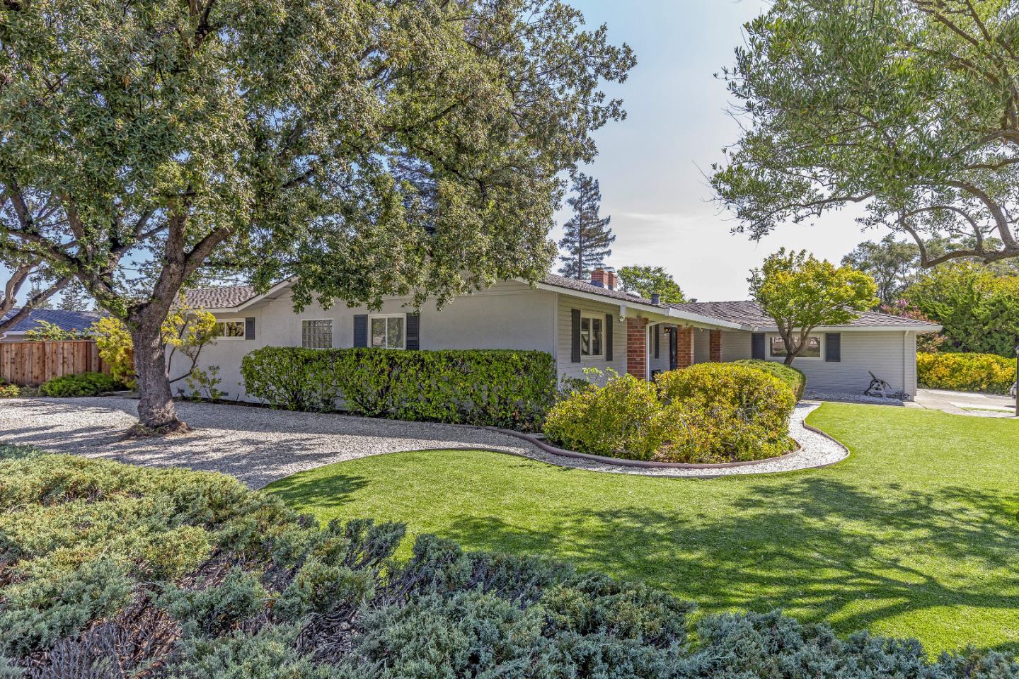19349 NORTHAMPTON Drive