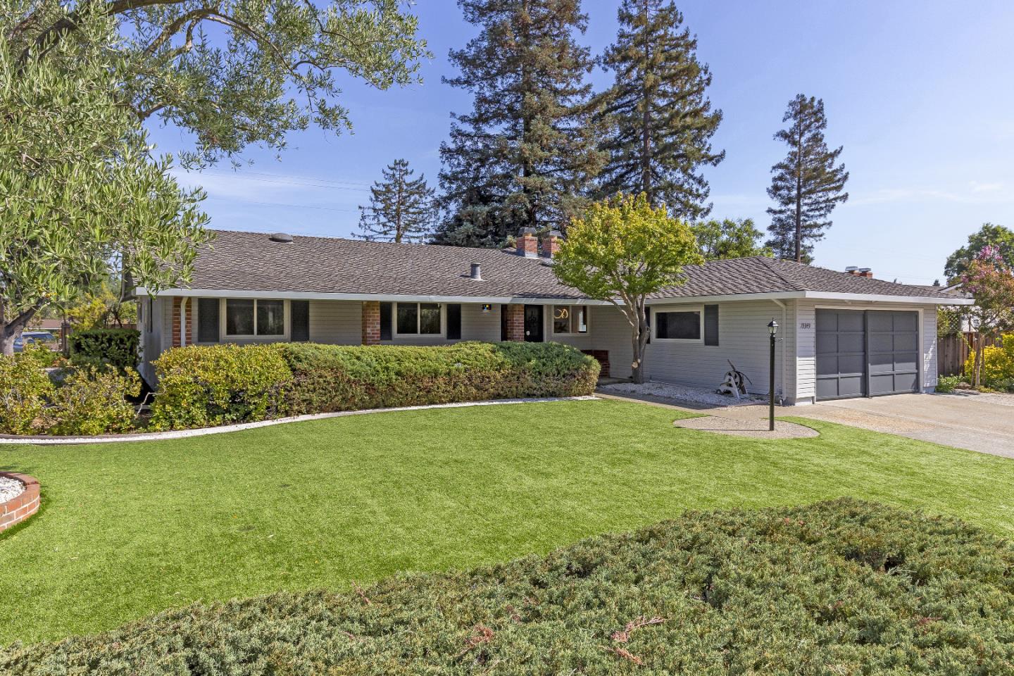 19349 NORTHAMPTON Drive