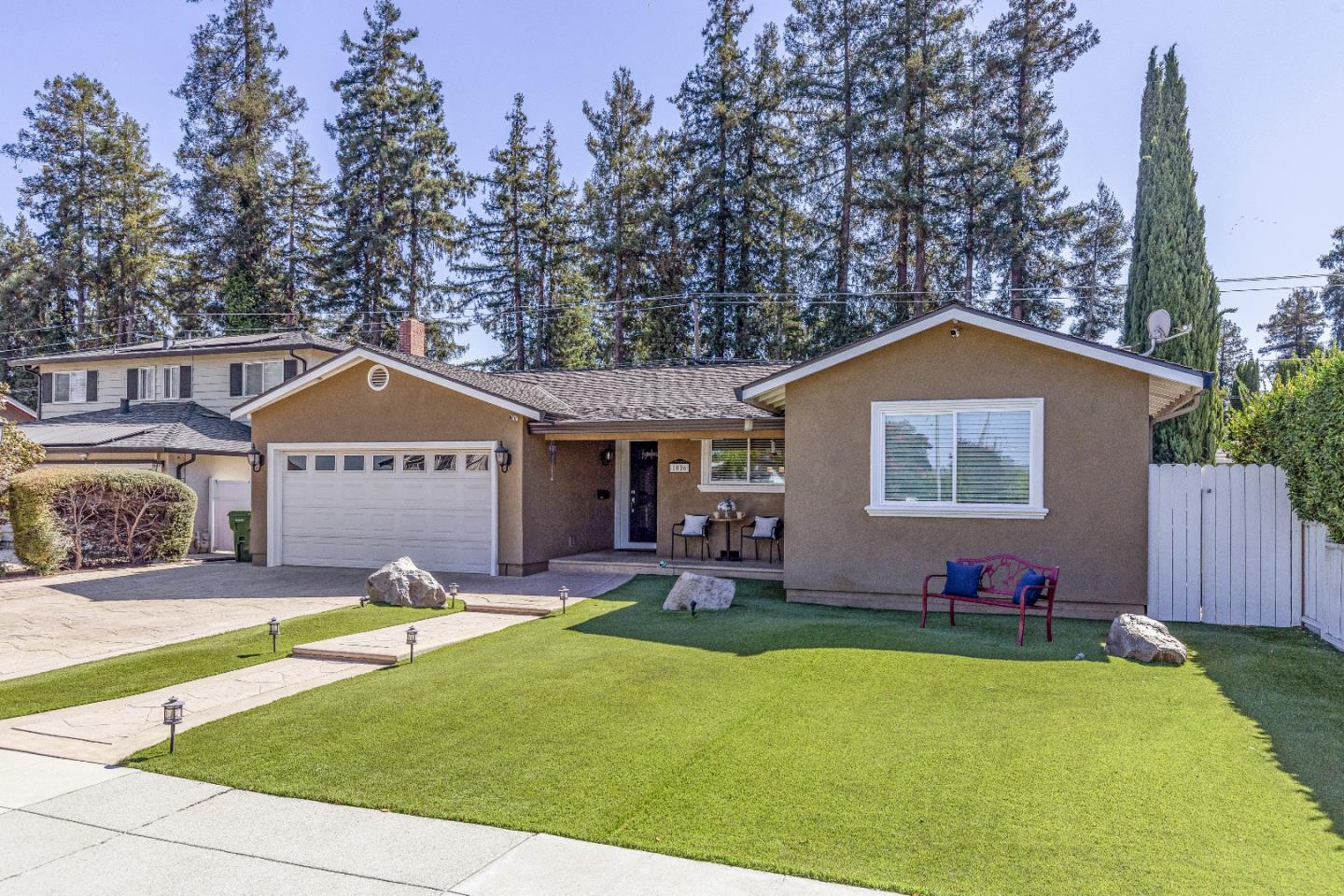 1006 ALMARIDA Drive