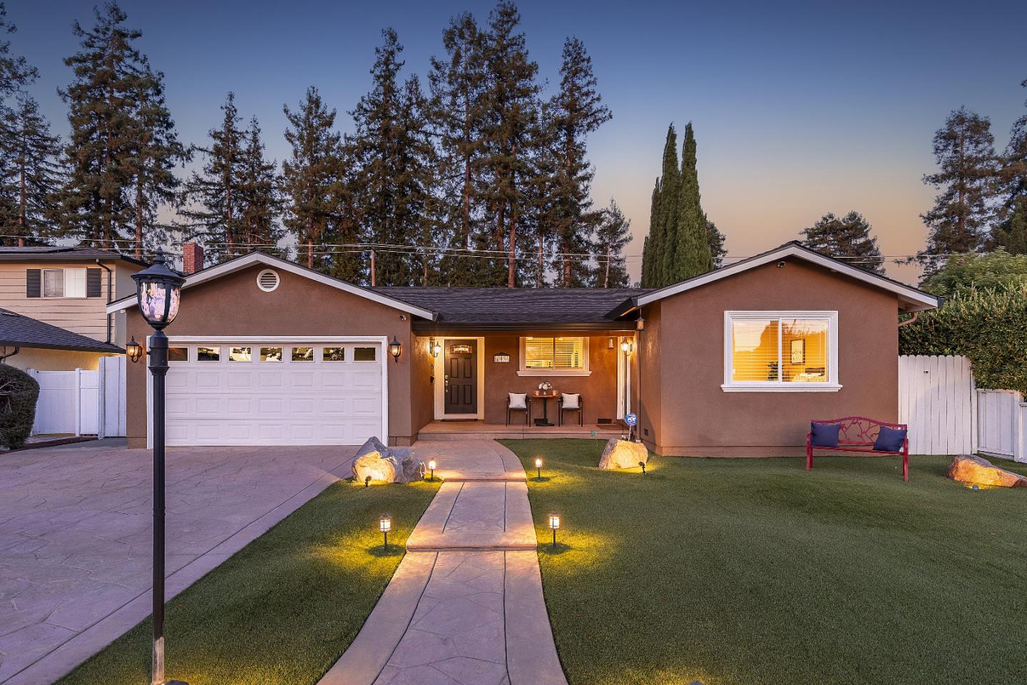 1006 ALMARIDA Drive