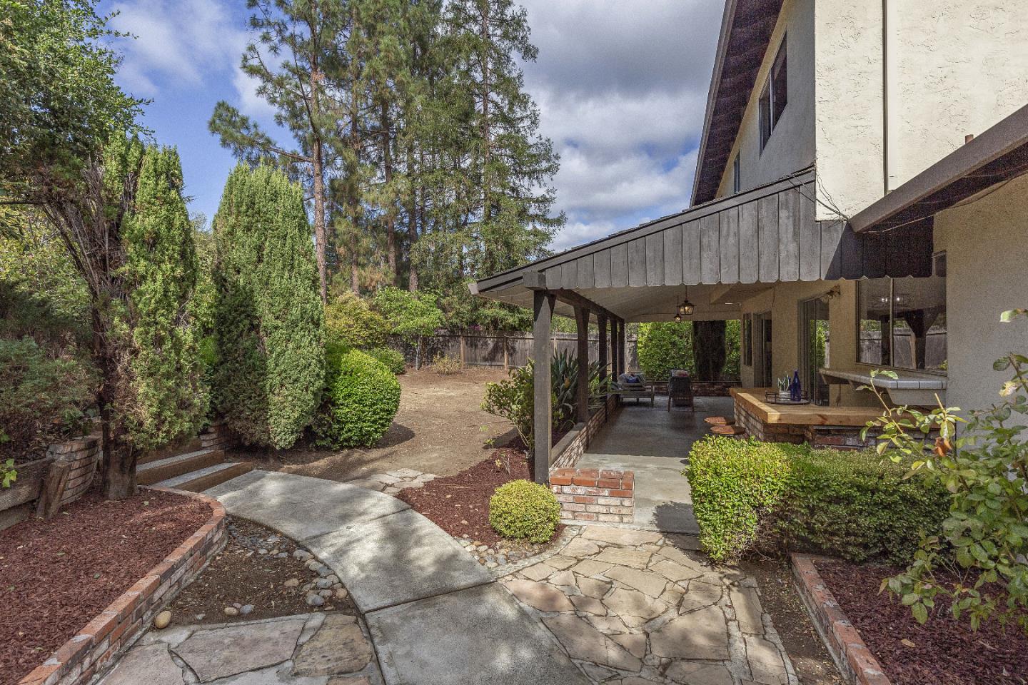 13199 PARAMOUNT Drive