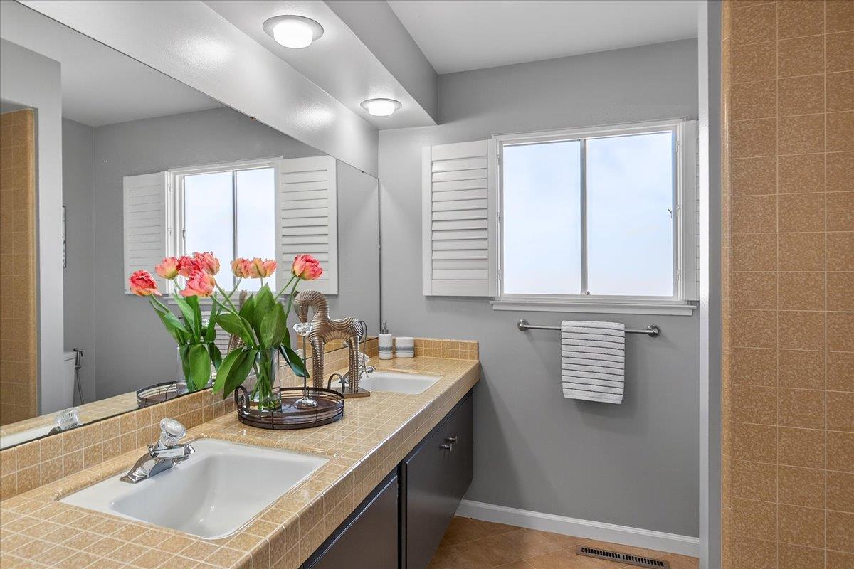 13240 VIA GRANDE Court