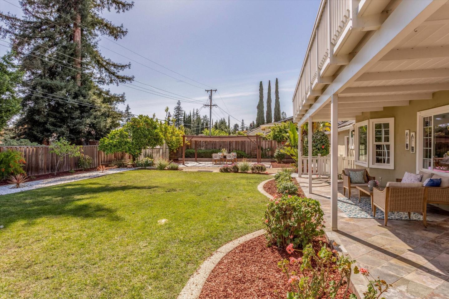 12180 SARAGLEN Drive