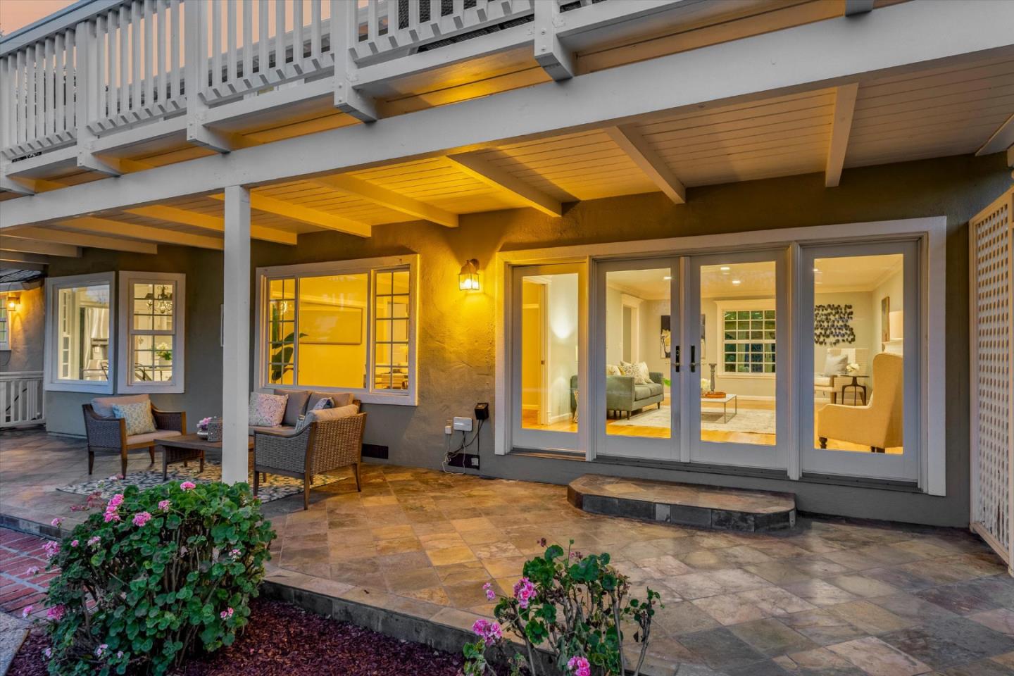 12180 SARAGLEN Drive