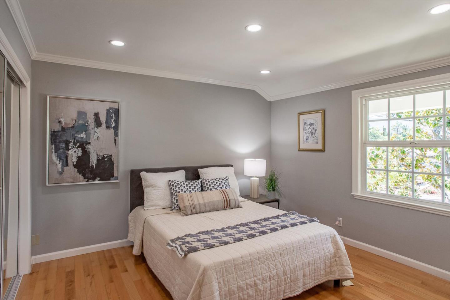 12180 SARAGLEN Drive