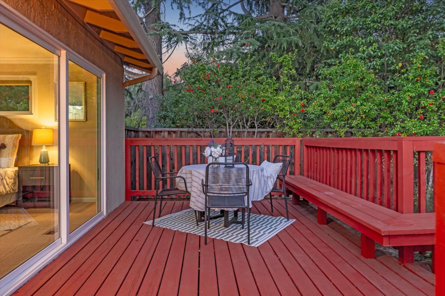 20154 KNOLLWOOD Drive