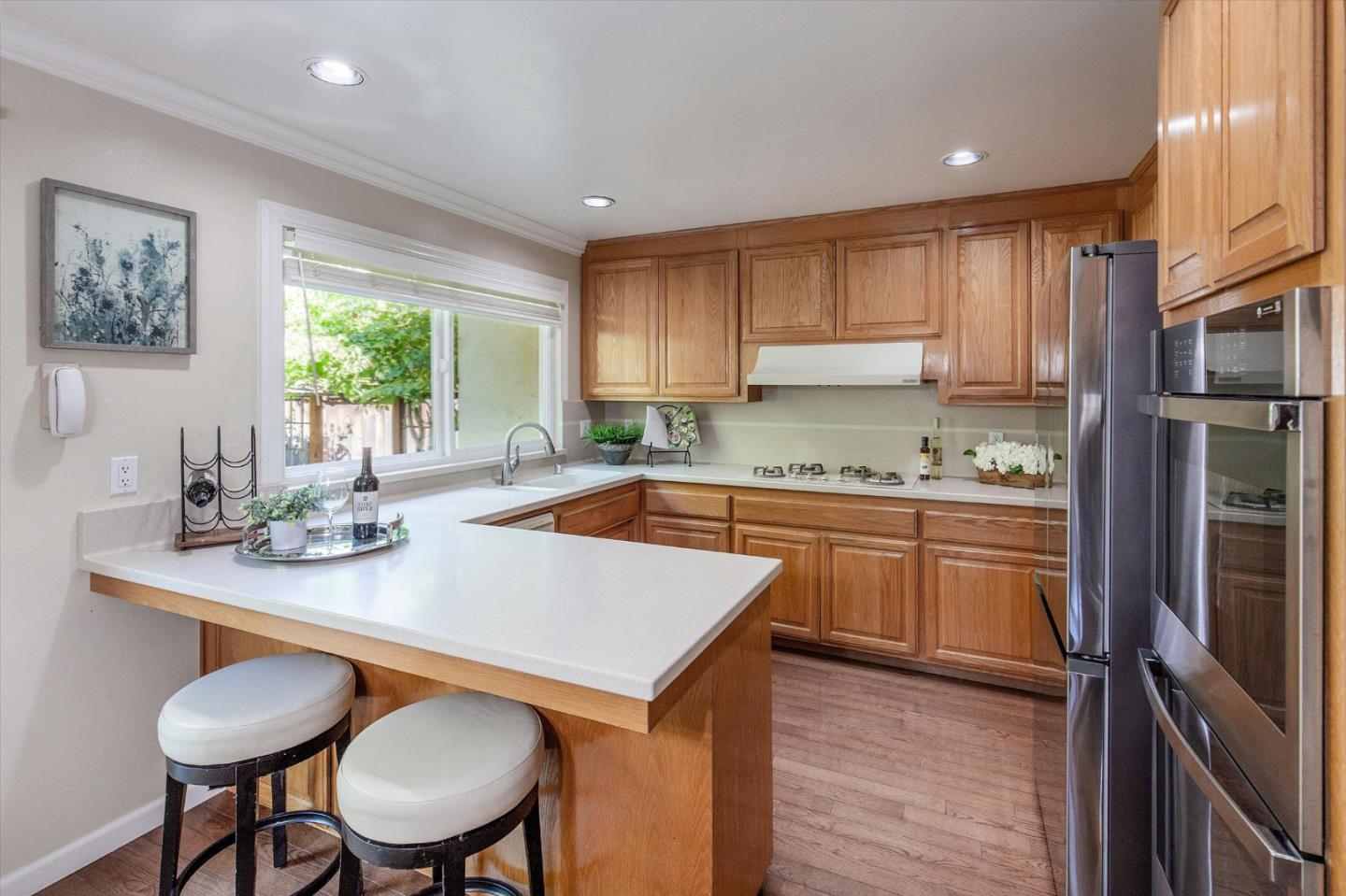 20154 KNOLLWOOD Drive