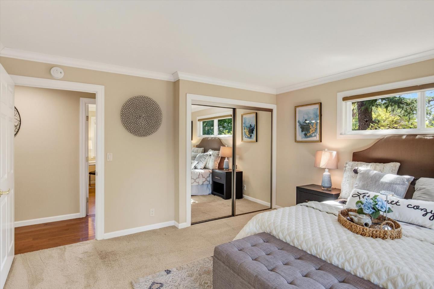 20154 KNOLLWOOD Drive