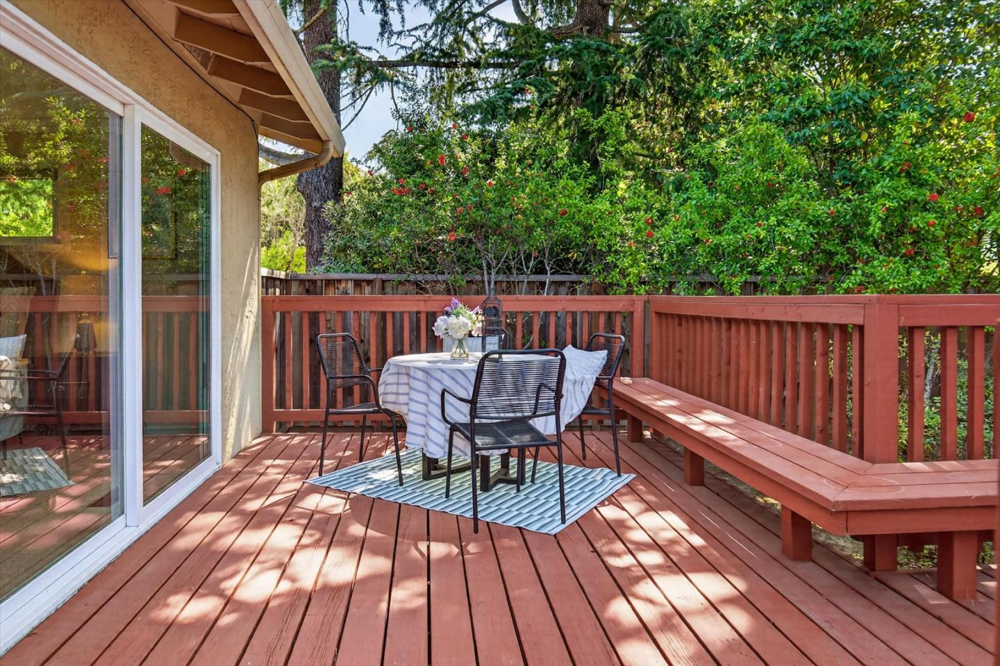 20154 KNOLLWOOD Drive