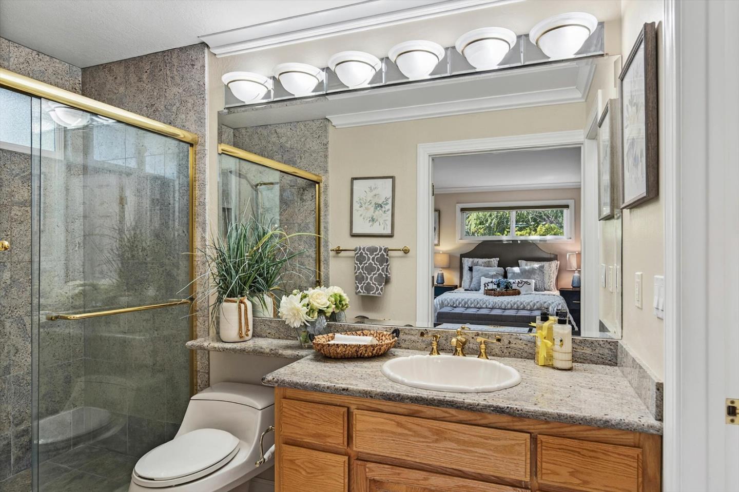 20154 KNOLLWOOD Drive