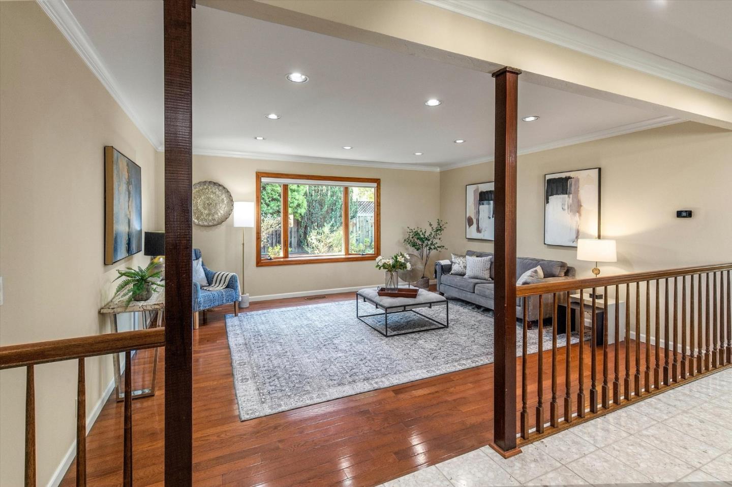 20154 KNOLLWOOD Drive
