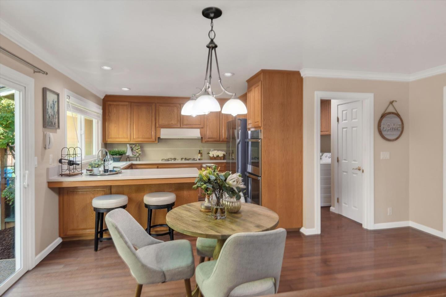 20154 KNOLLWOOD Drive