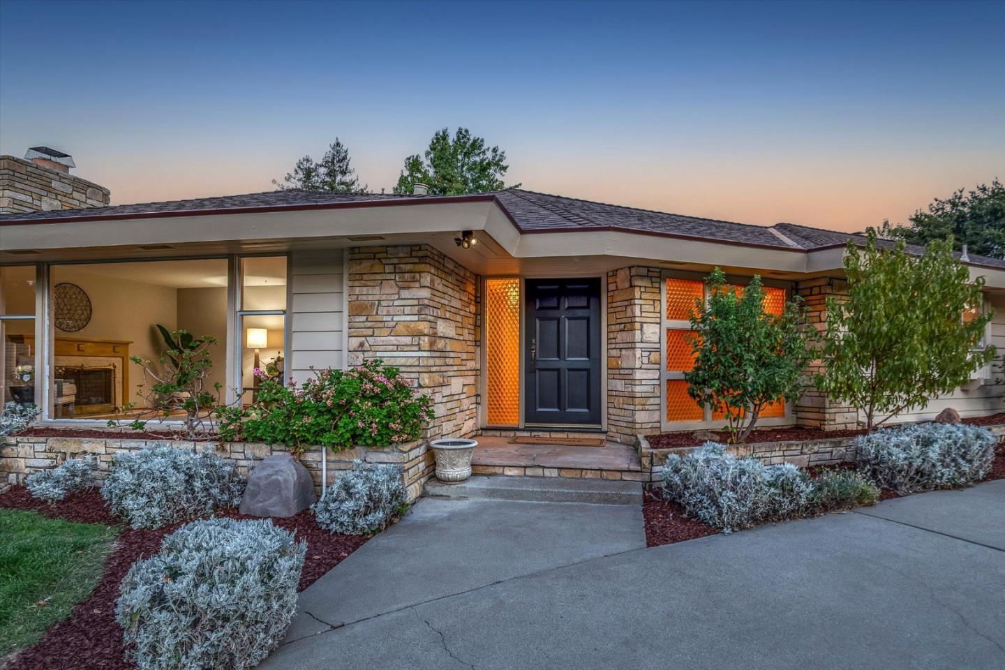 12468 CREEK DR