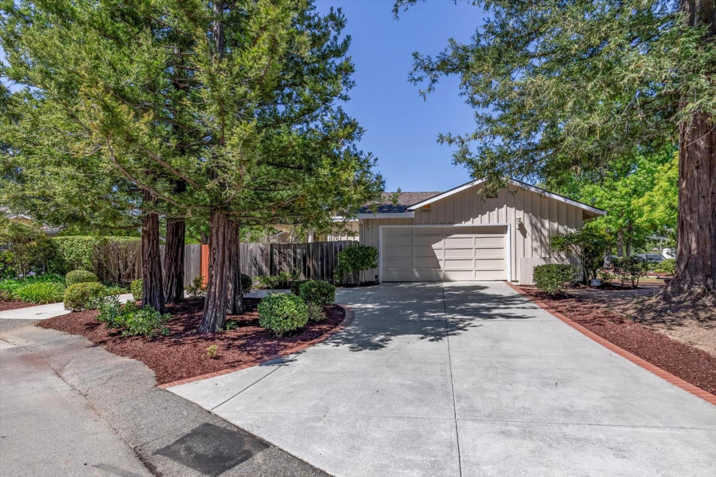 20096 CHATEAU Drive