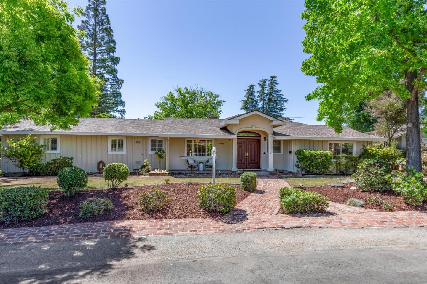 20096 CHATEAU Drive