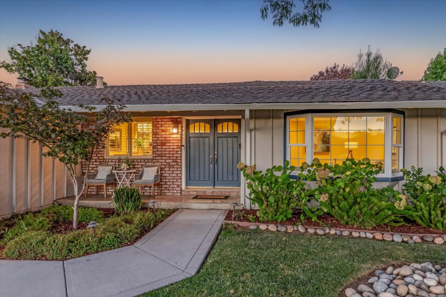 5366 RUCKER DR