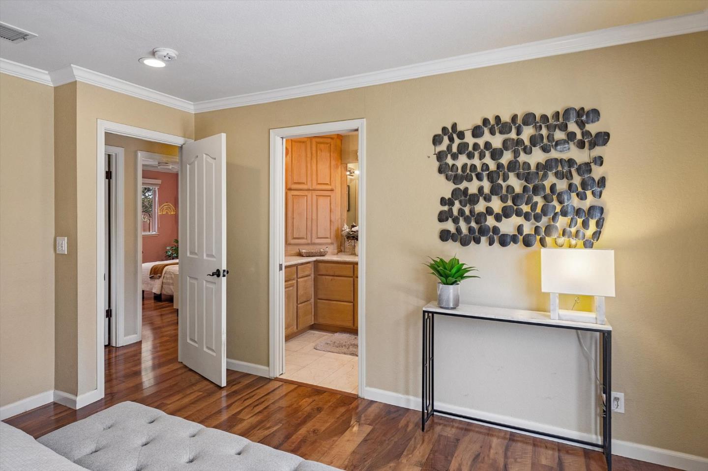 5366 RUCKER DR