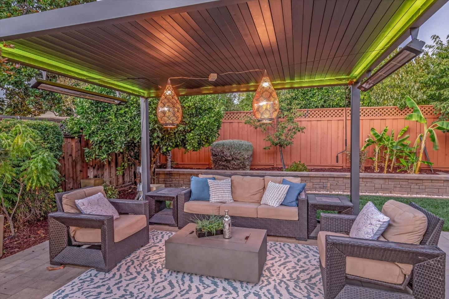 5366 RUCKER DR