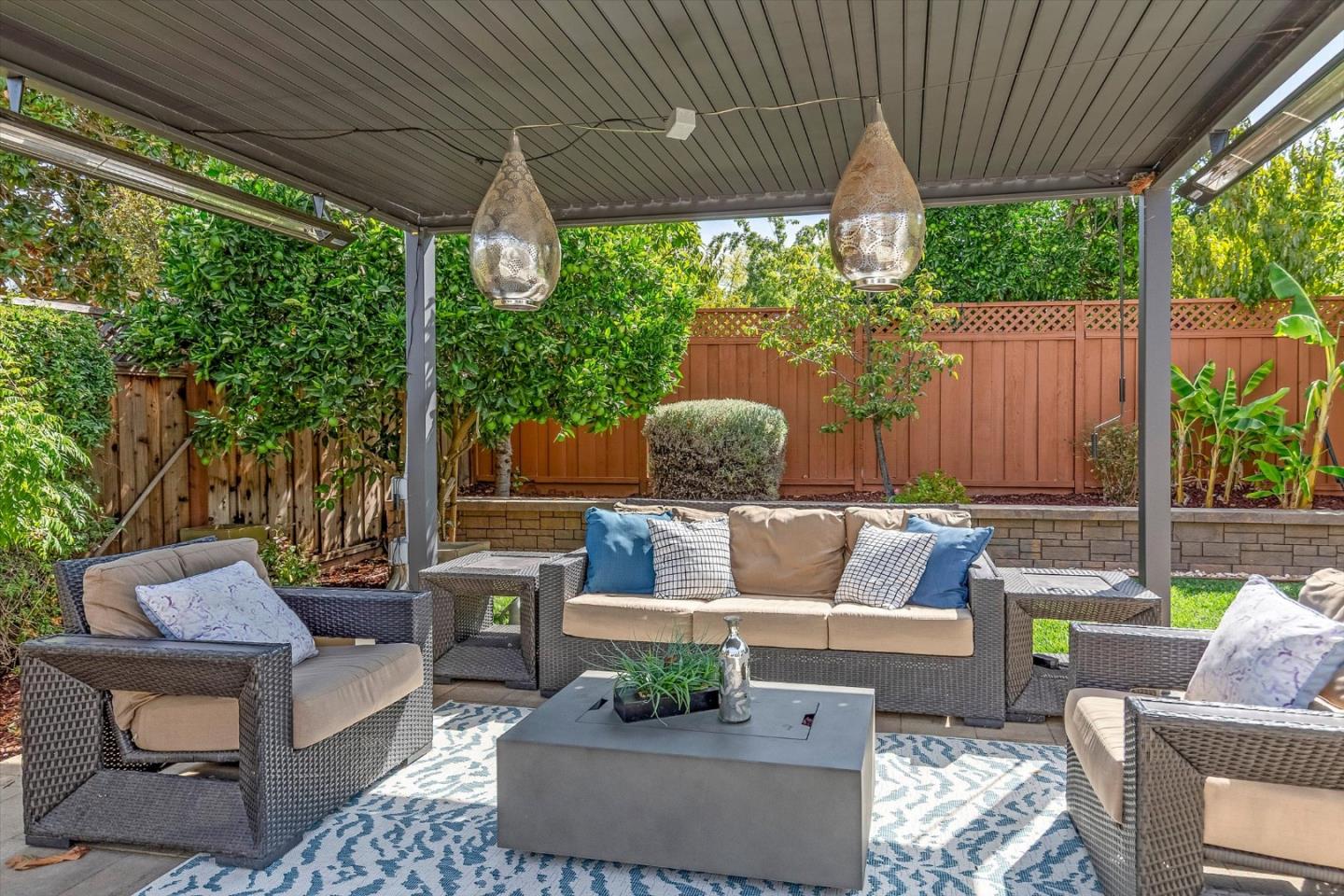 5366 RUCKER DR