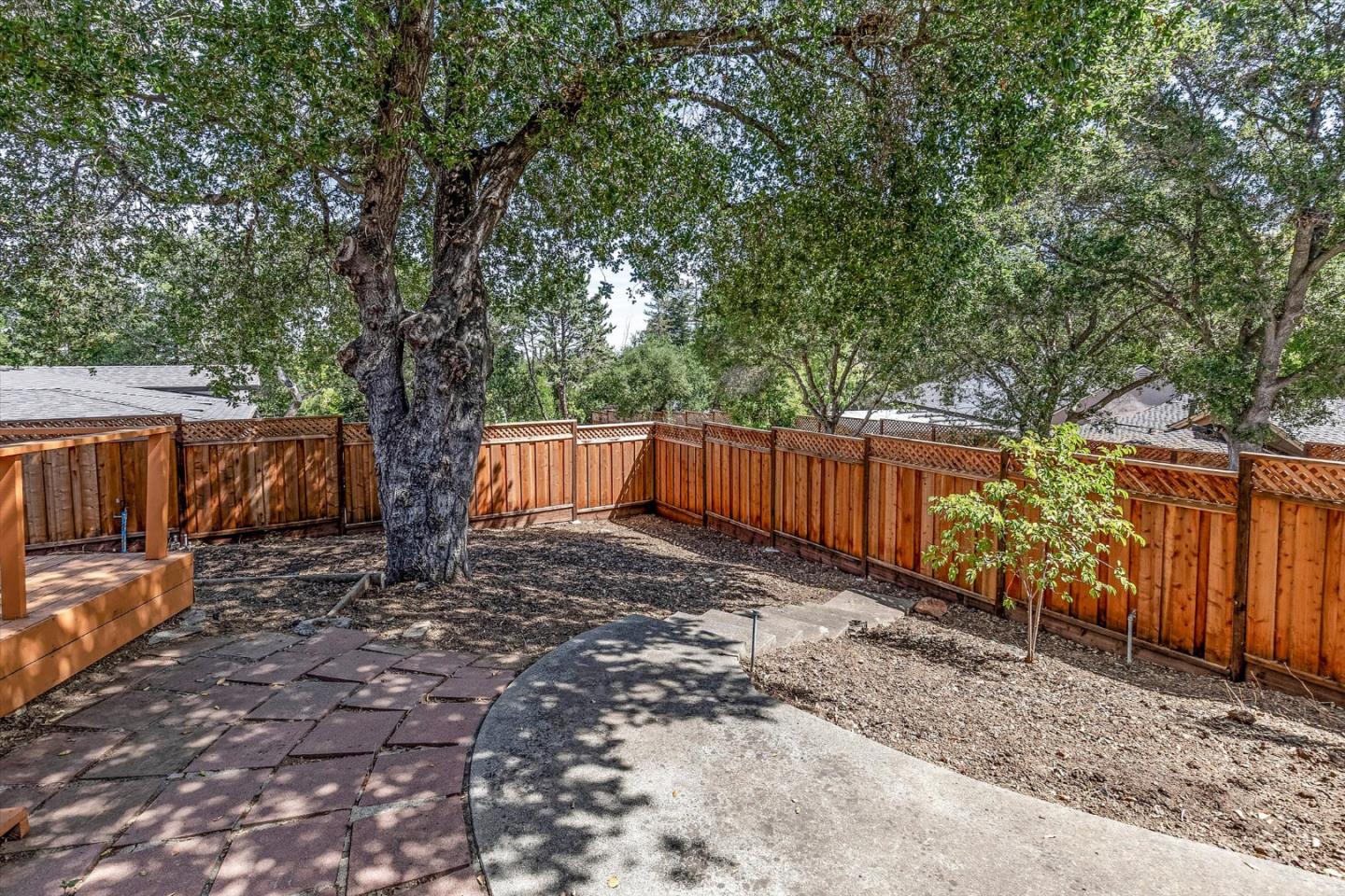 20615 LEONARD RD