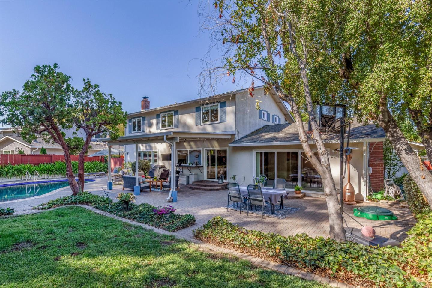 12612 MILLER AVE