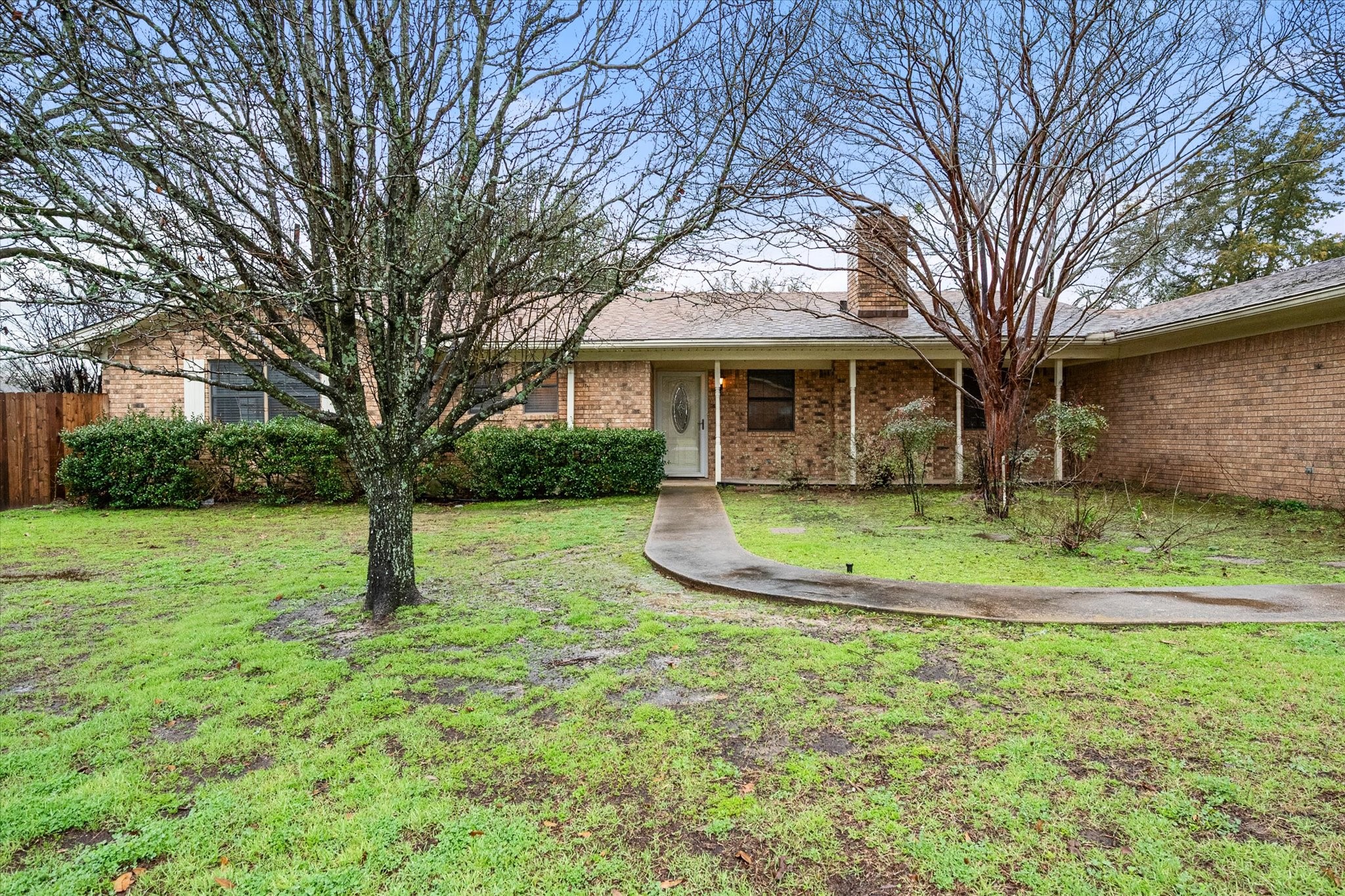715 Robindale Lane