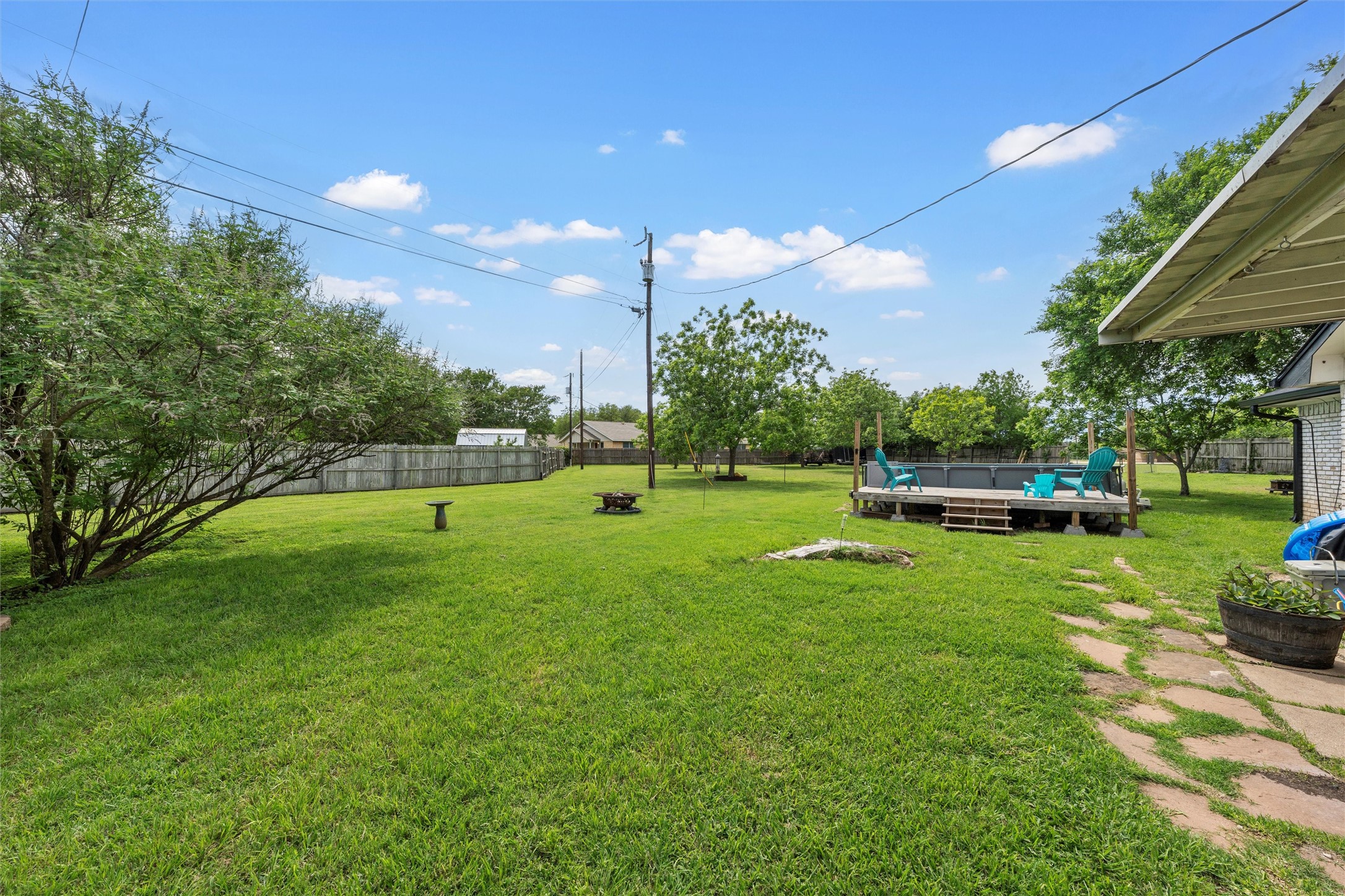 401 Lee Lane