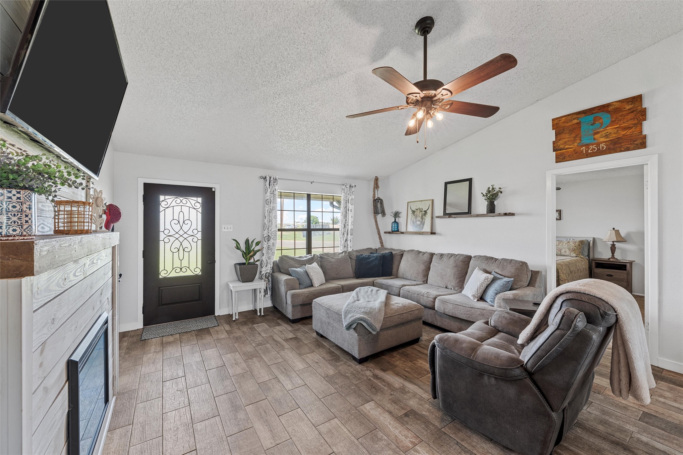 401 Lee Lane