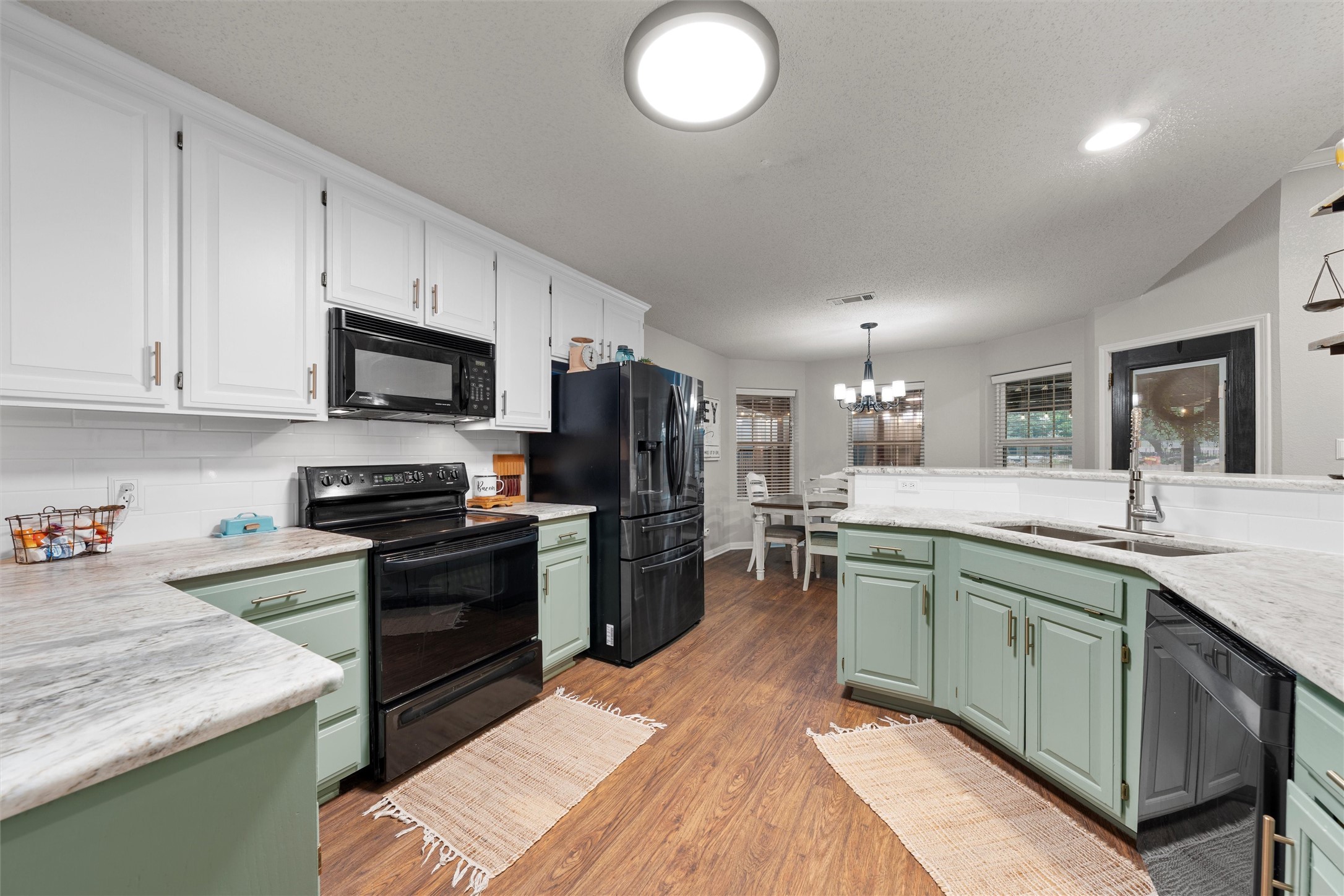 112 Topaz Circle