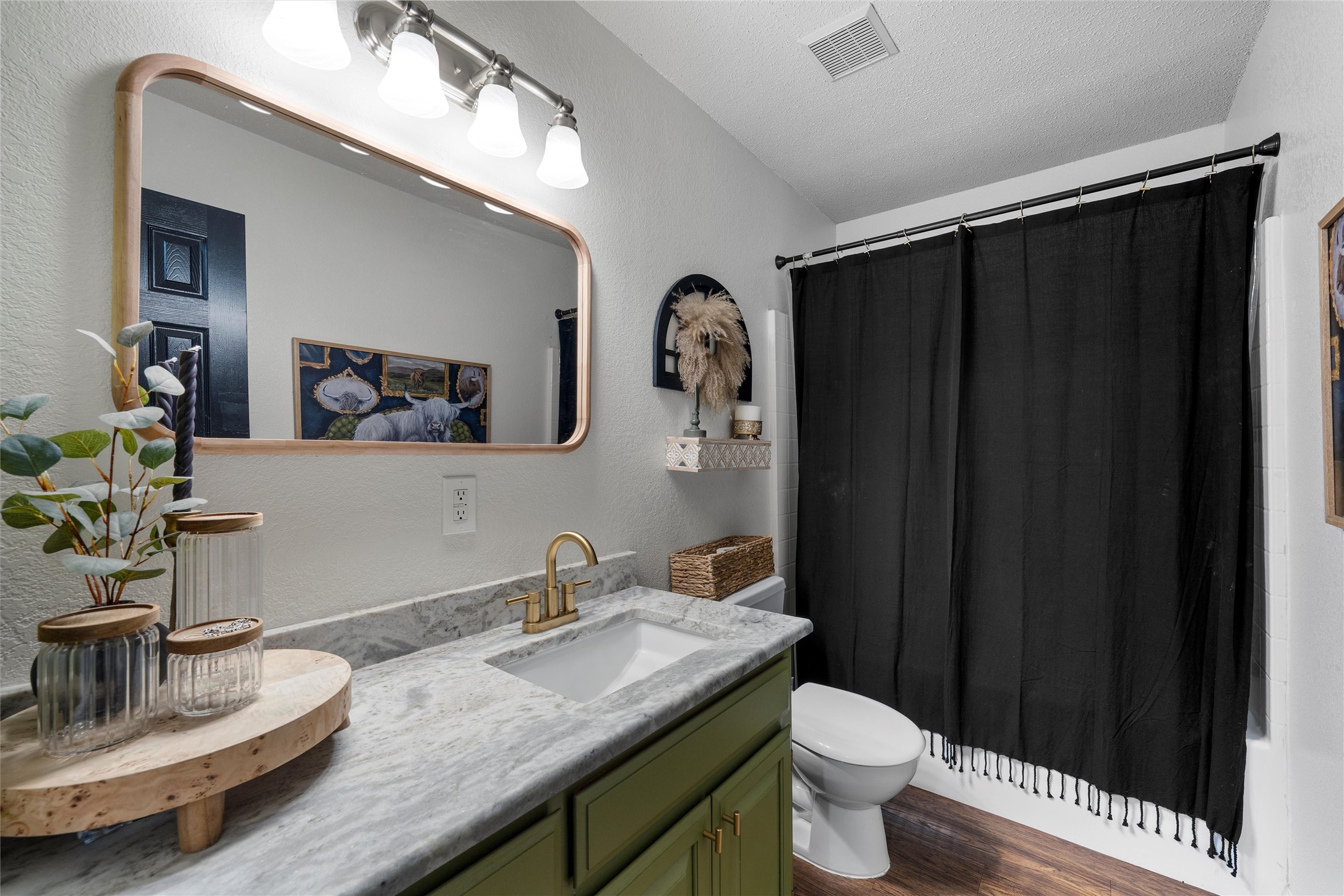 112 Topaz Circle