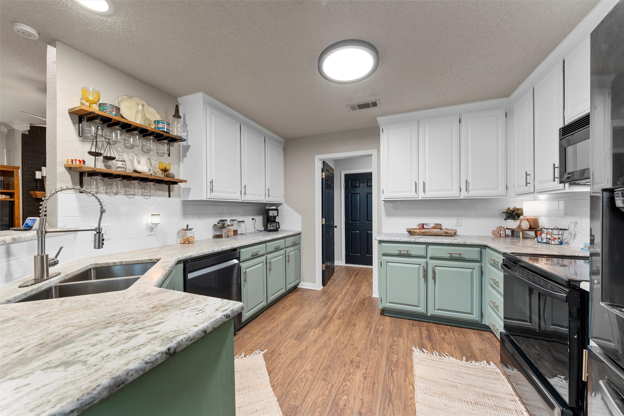 112 Topaz Circle