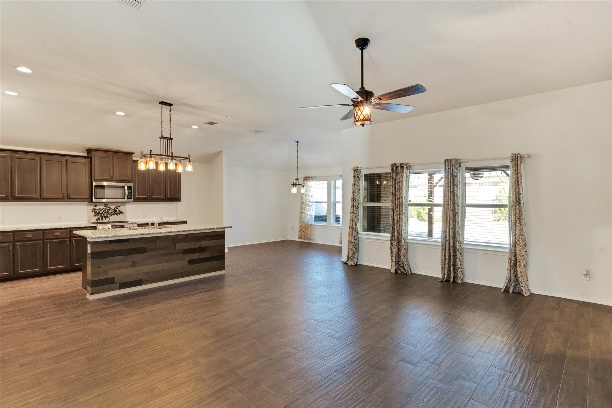 224 Cattlemans Trail