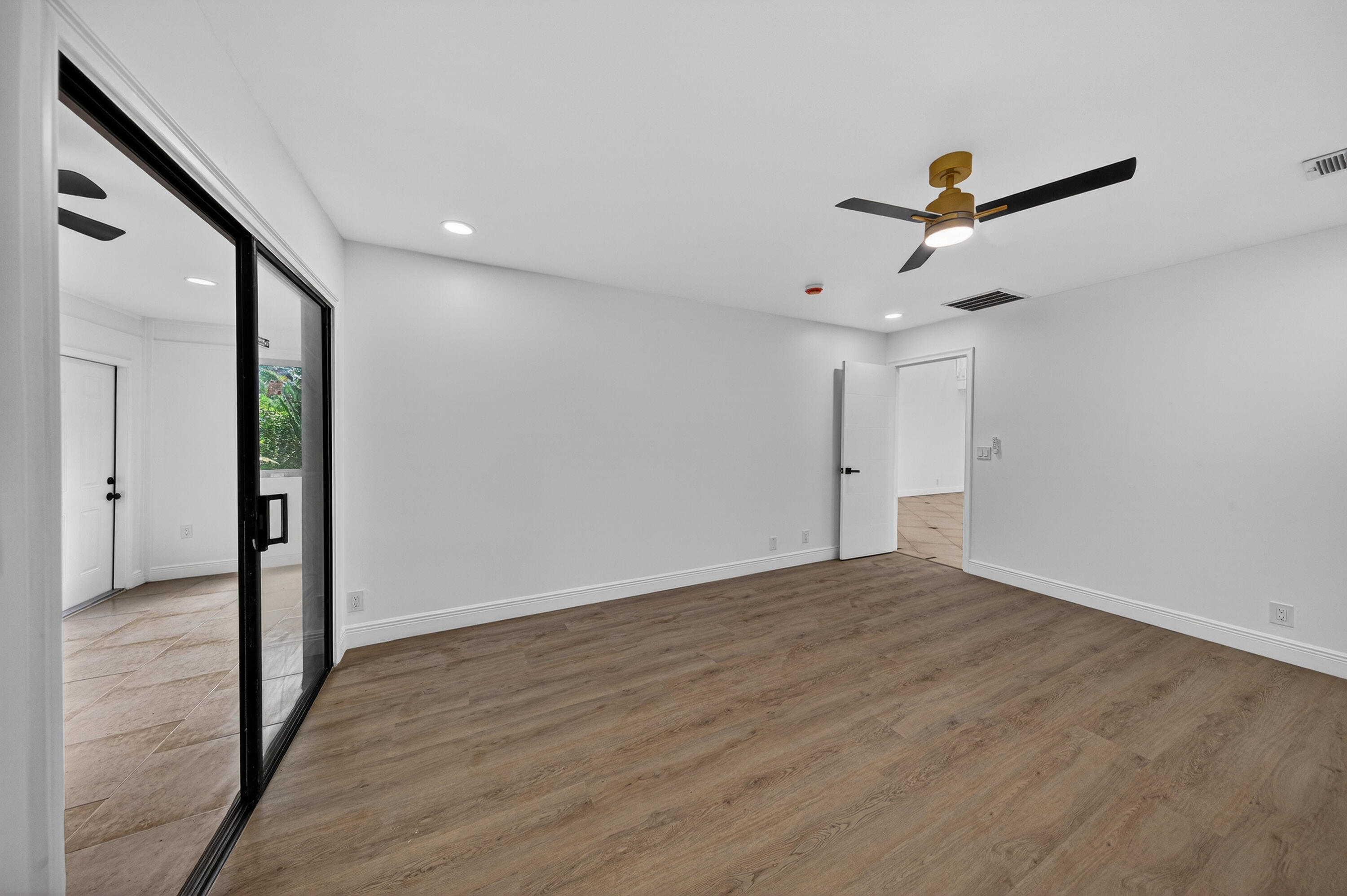 6194 Laurel Lane C