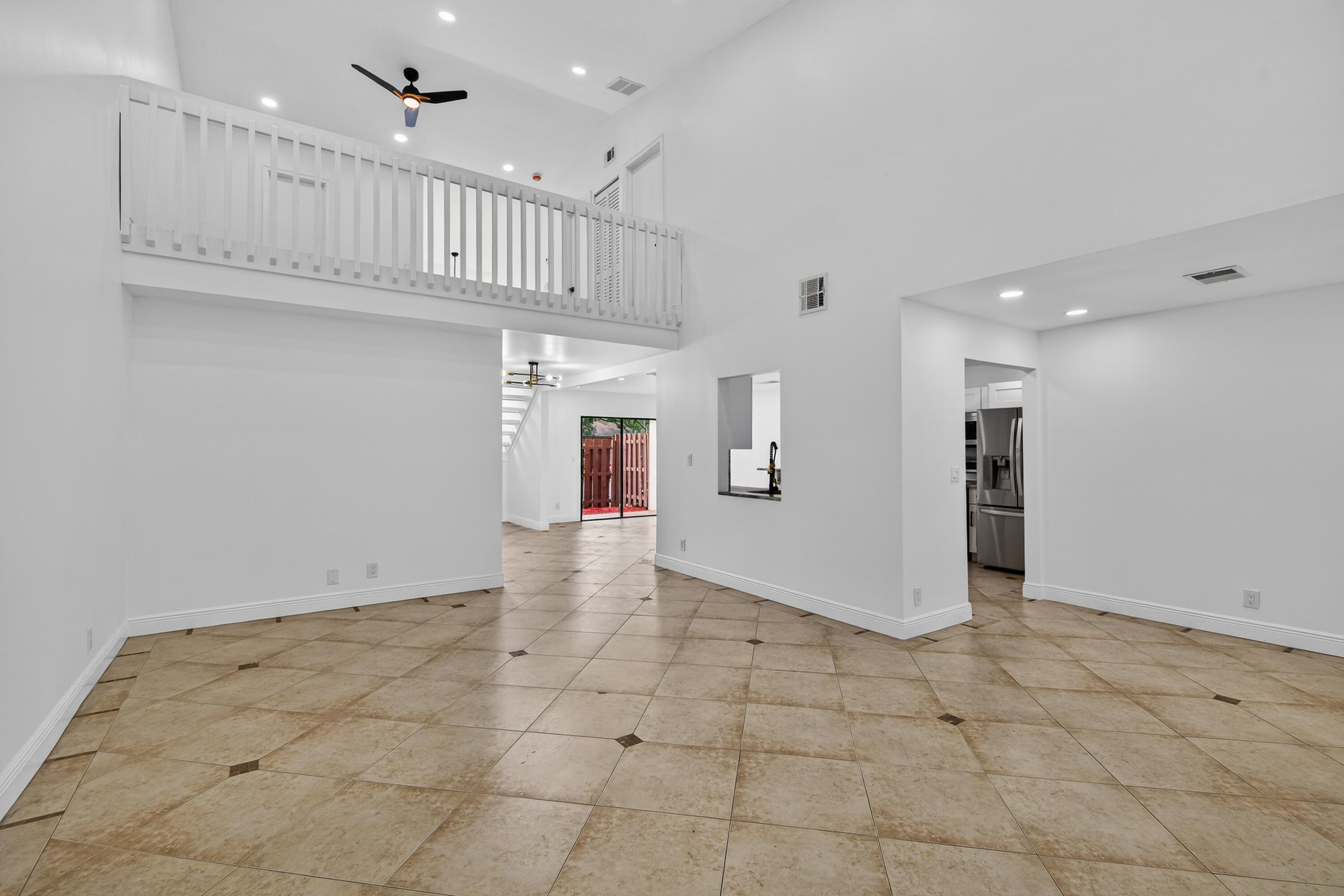 6194 Laurel Lane C