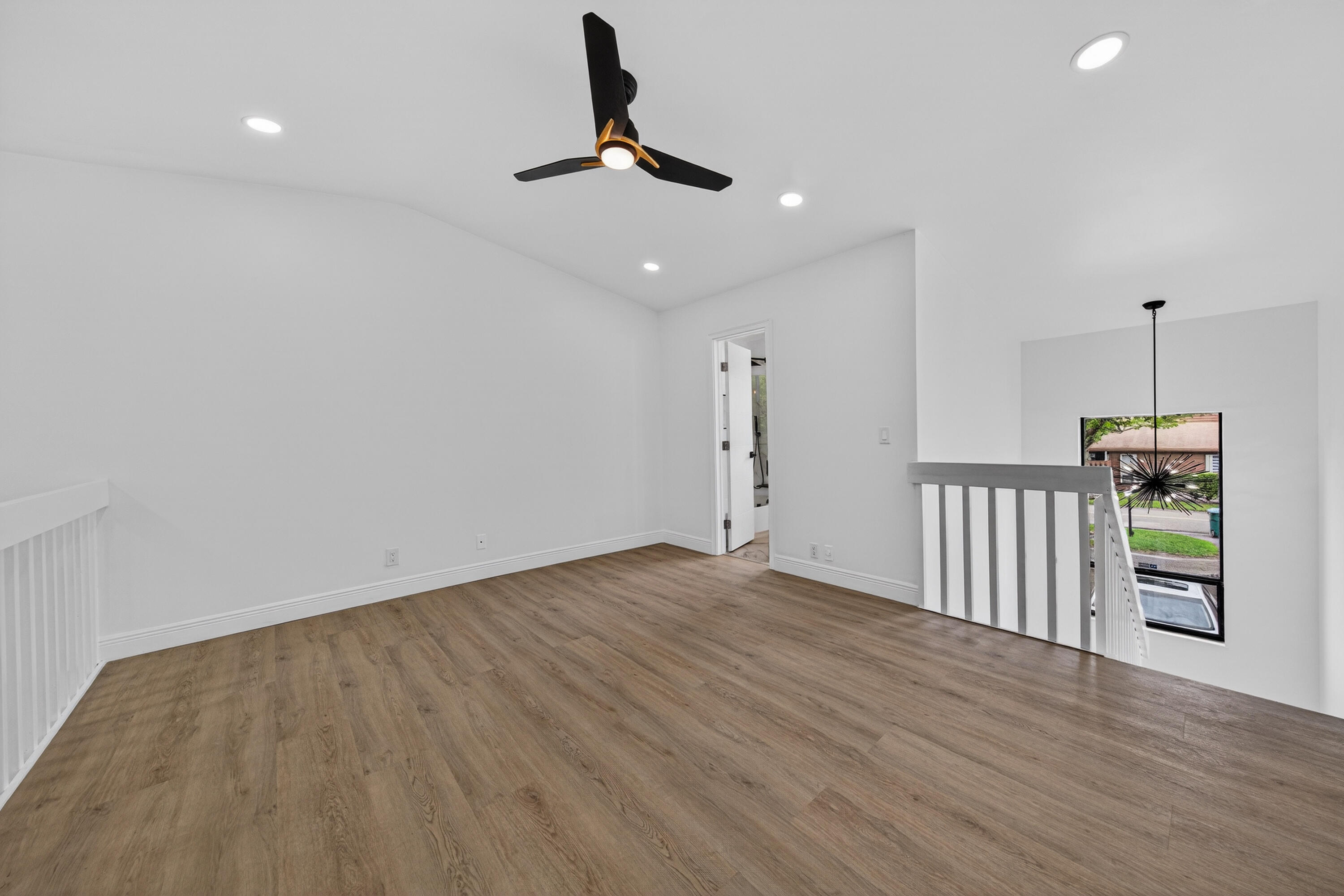 6194 Laurel Lane C