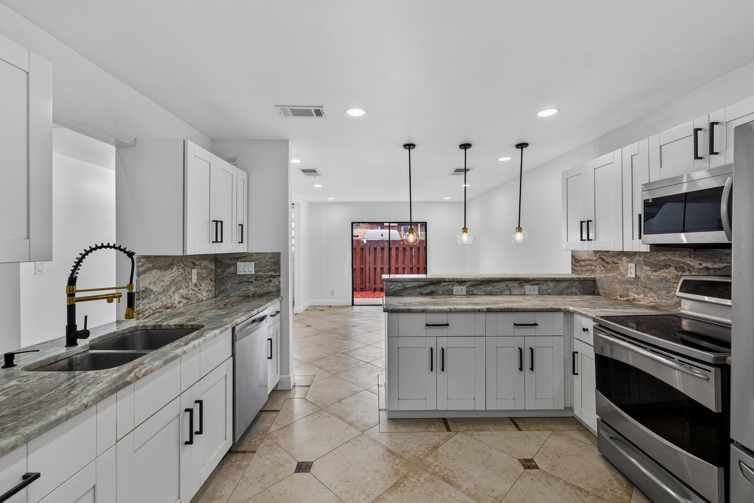 6194 Laurel Lane C