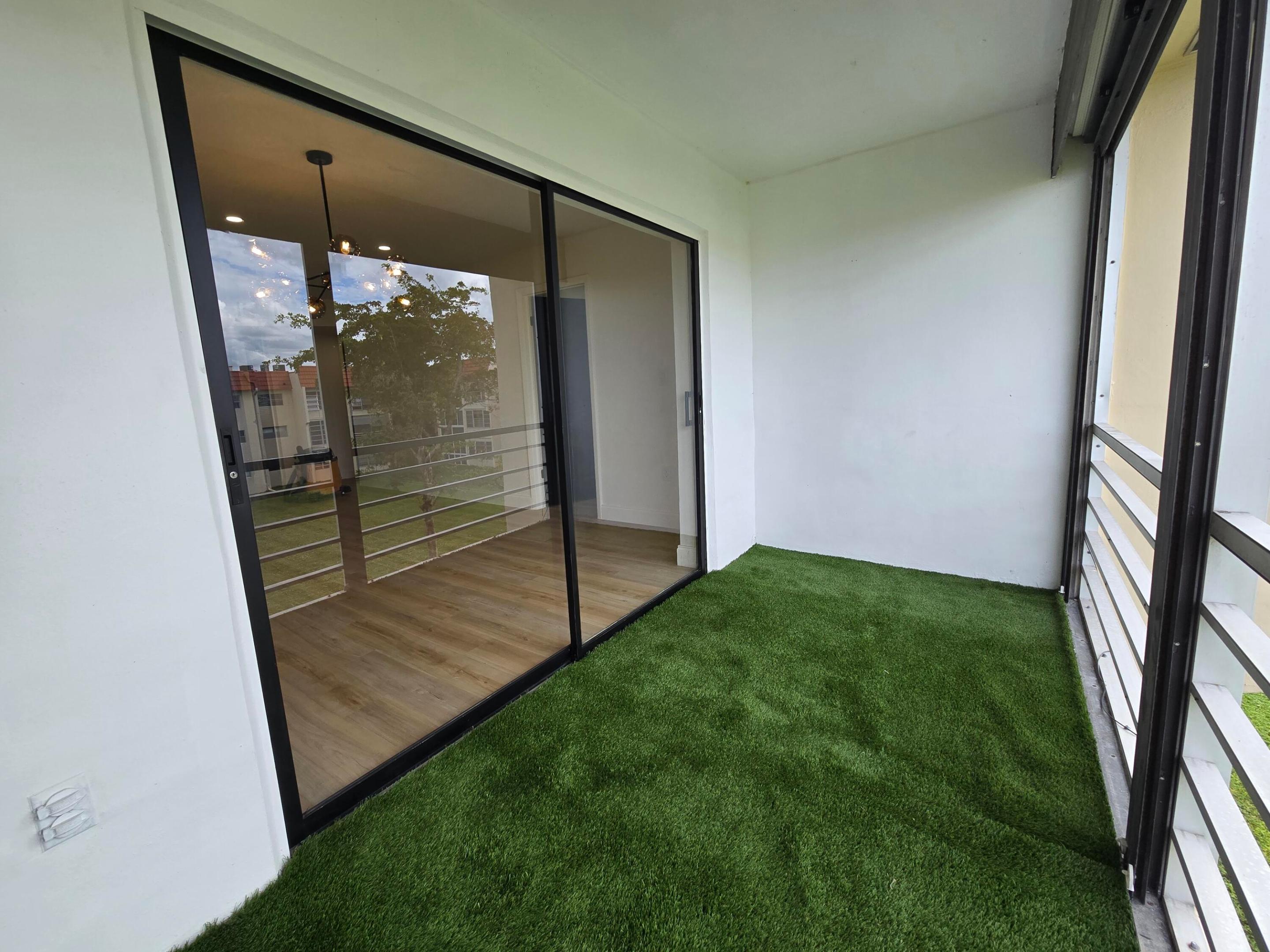 3001 Sunrise Lakes Drive E Unit: 303