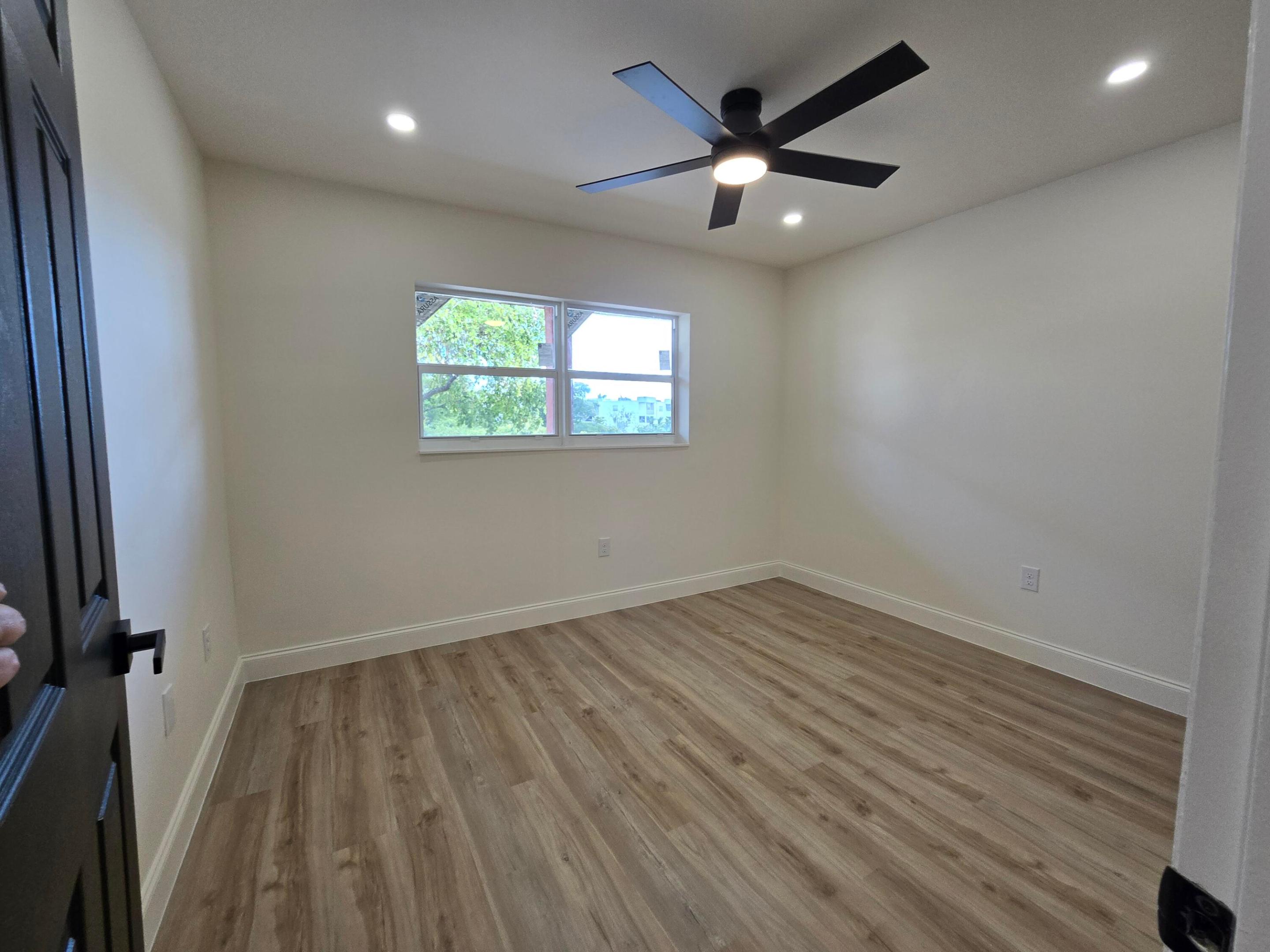 3001 Sunrise Lakes Drive E Unit: 303