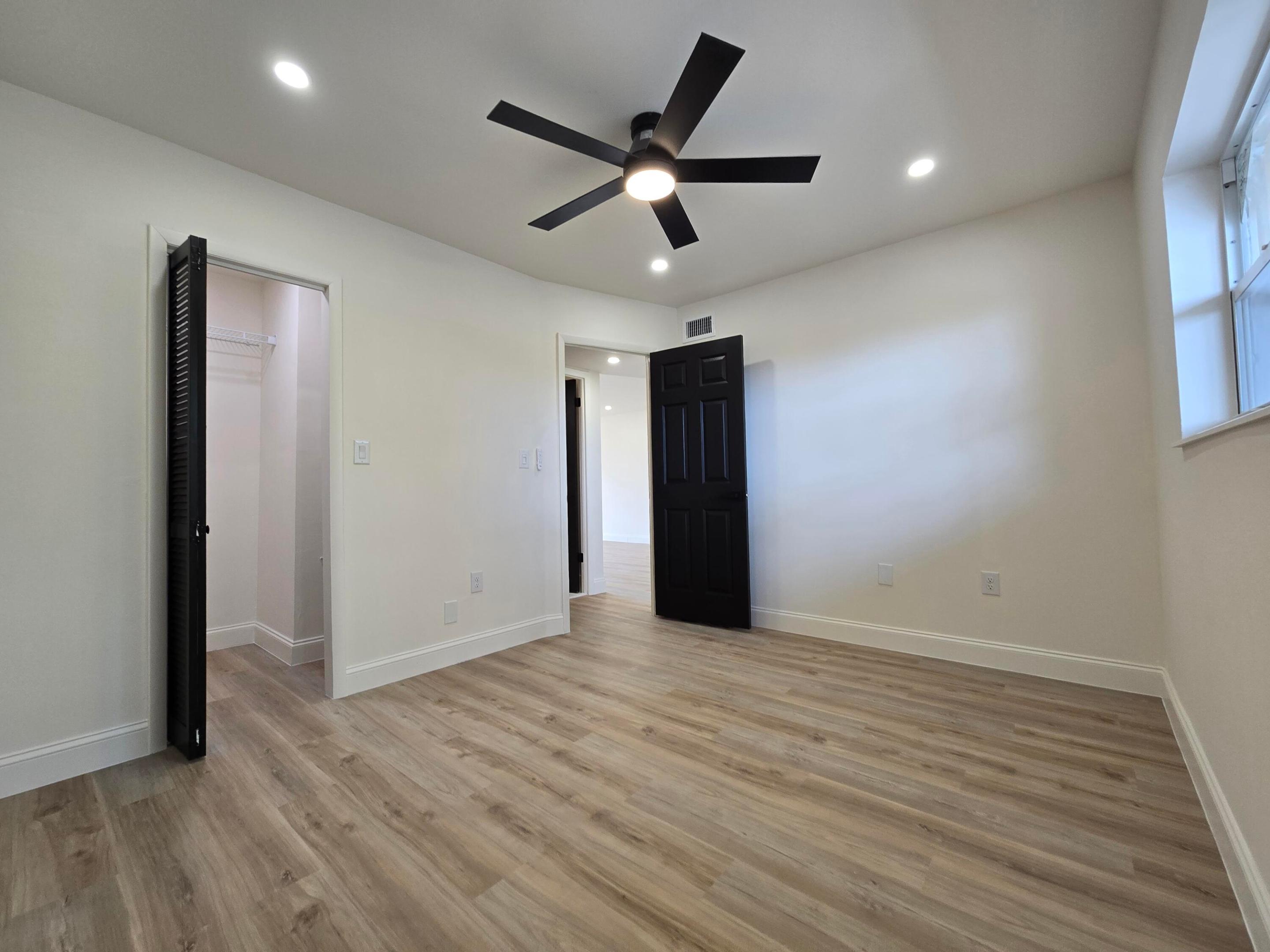 3001 Sunrise Lakes Drive E Unit: 303