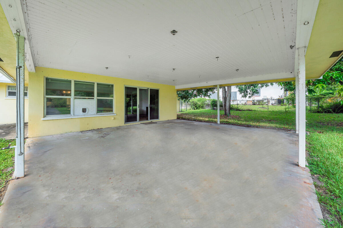 446 SANTA FE Road