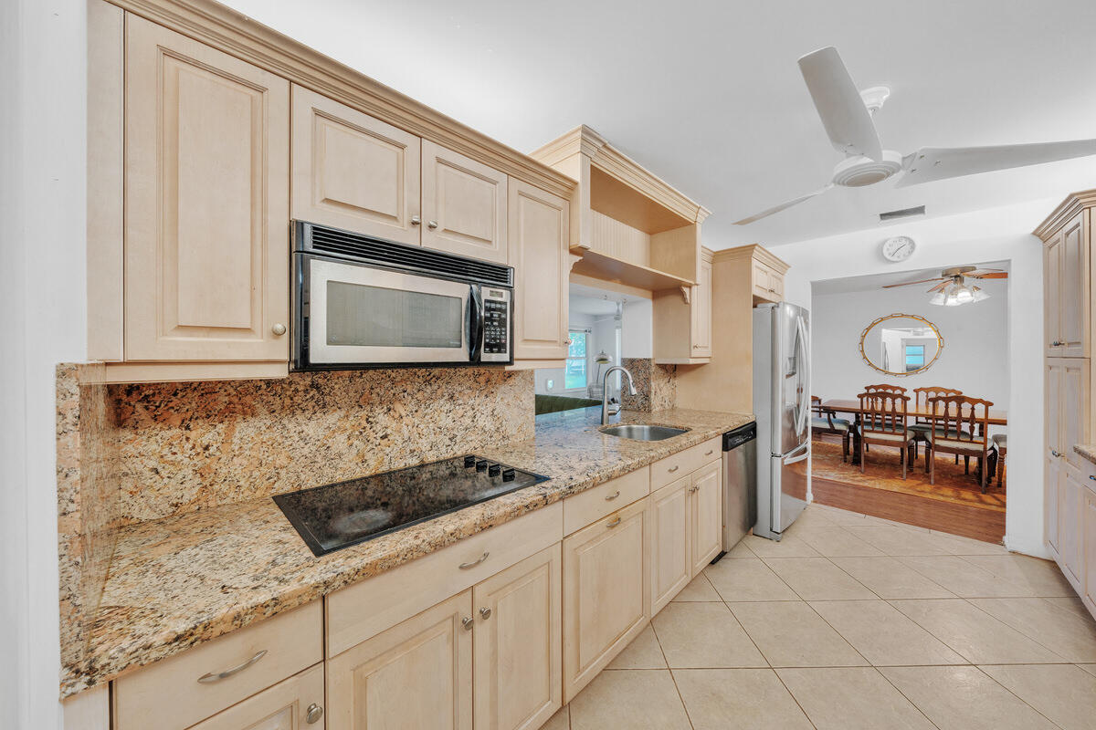 446 SANTA FE Road