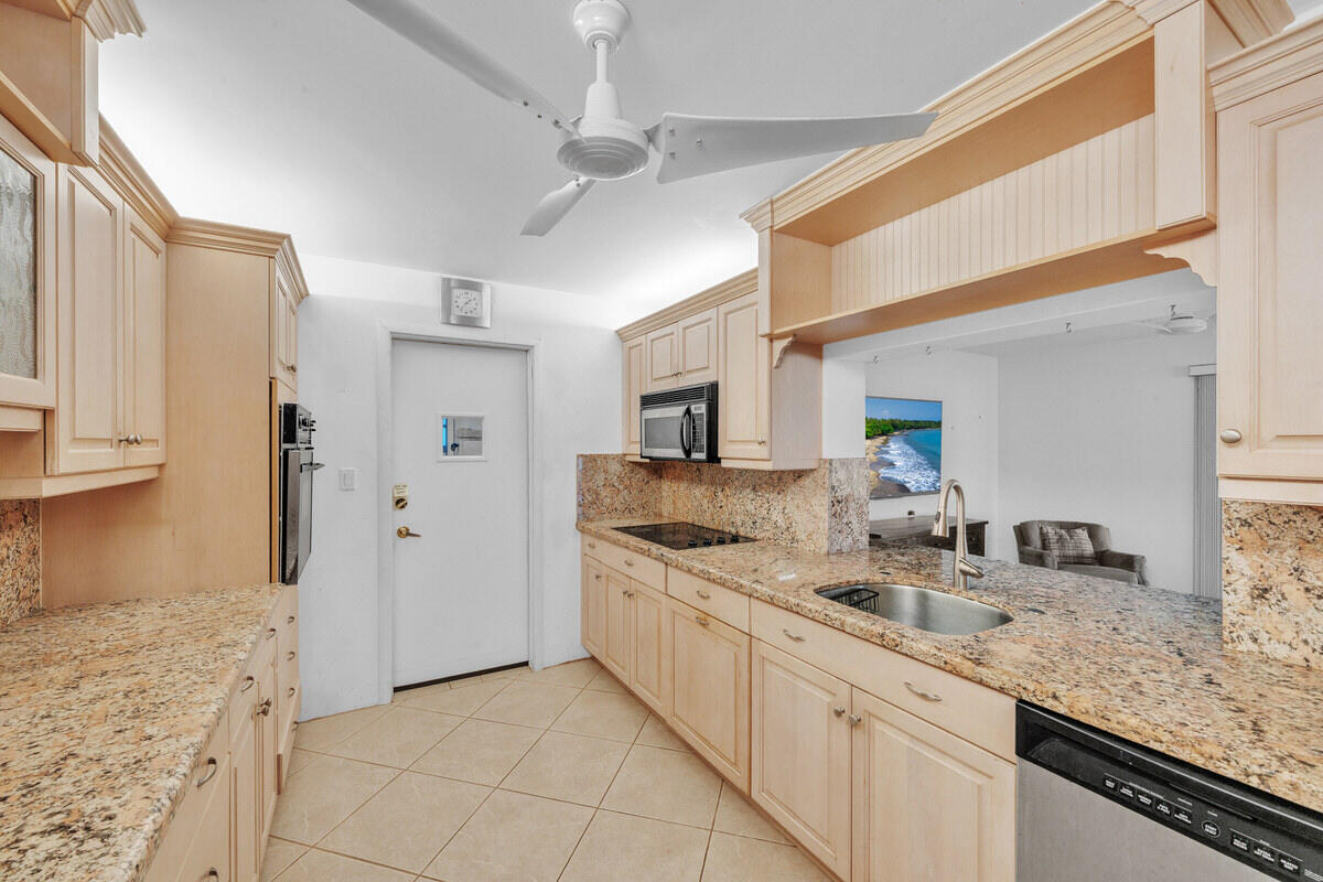 446 SANTA FE Road