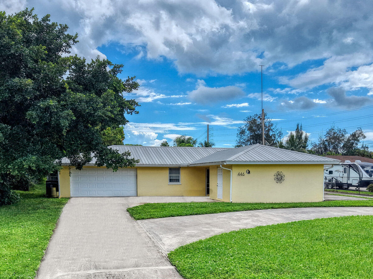 446 SANTA FE Road
