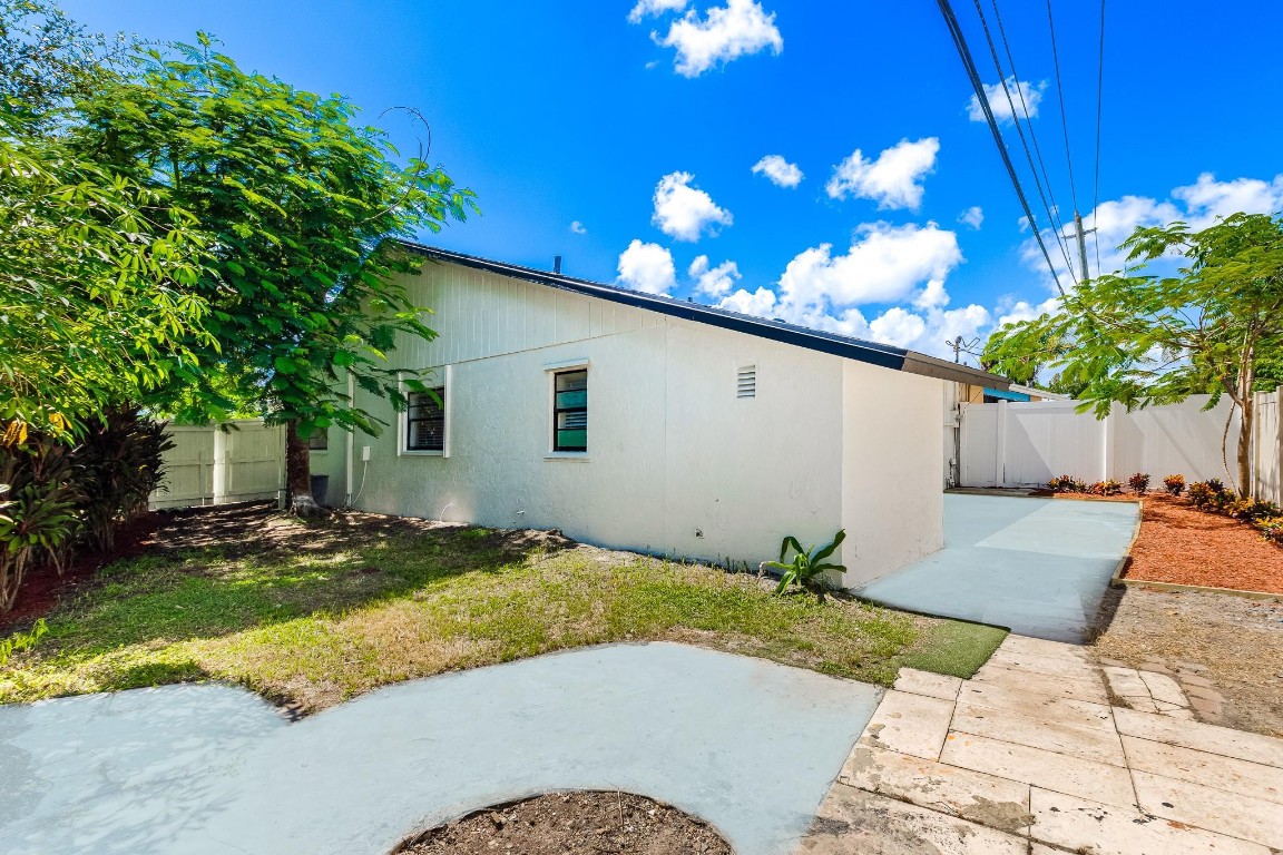 4433 SE VILLAGE ROAD