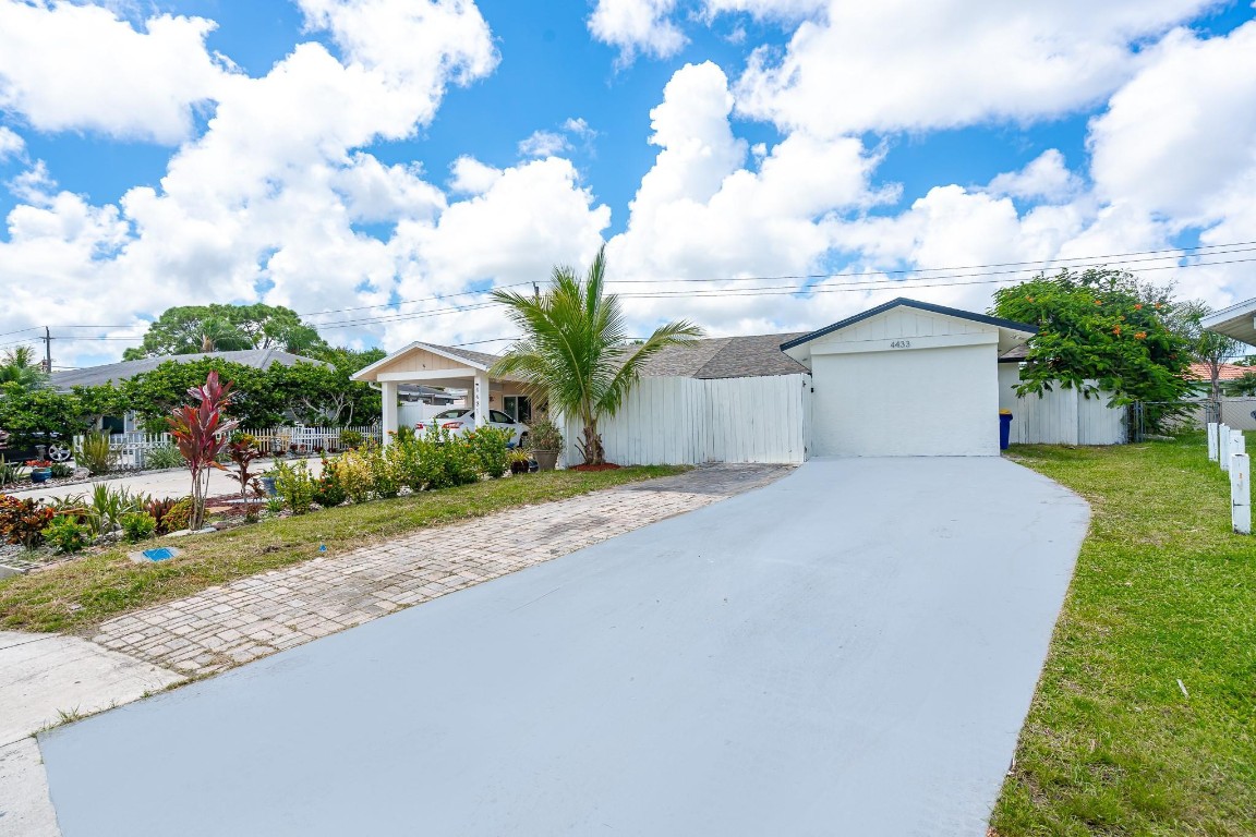 4433 SE VILLAGE ROAD