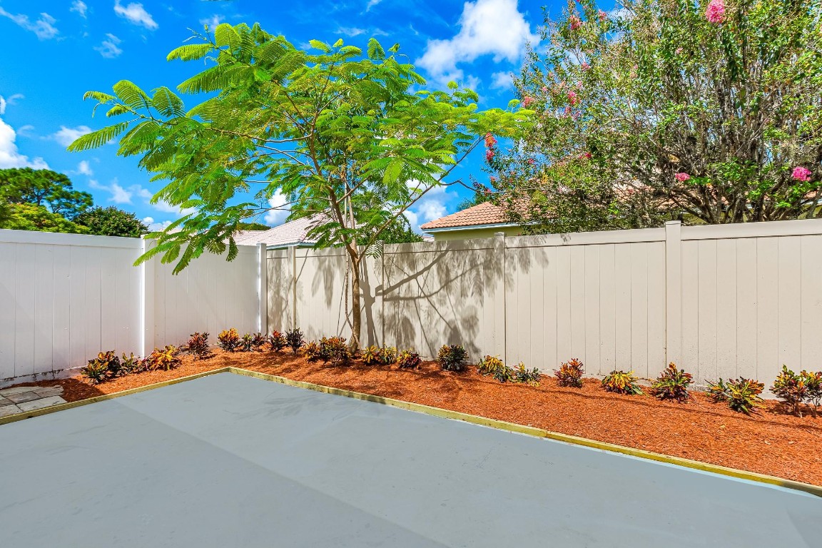 4433 SE VILLAGE ROAD