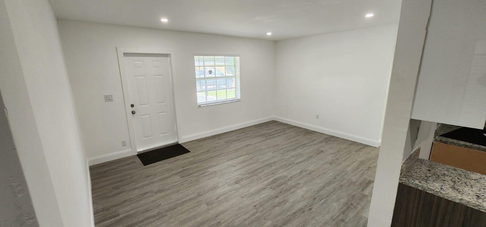 1123 NW 17th Ave