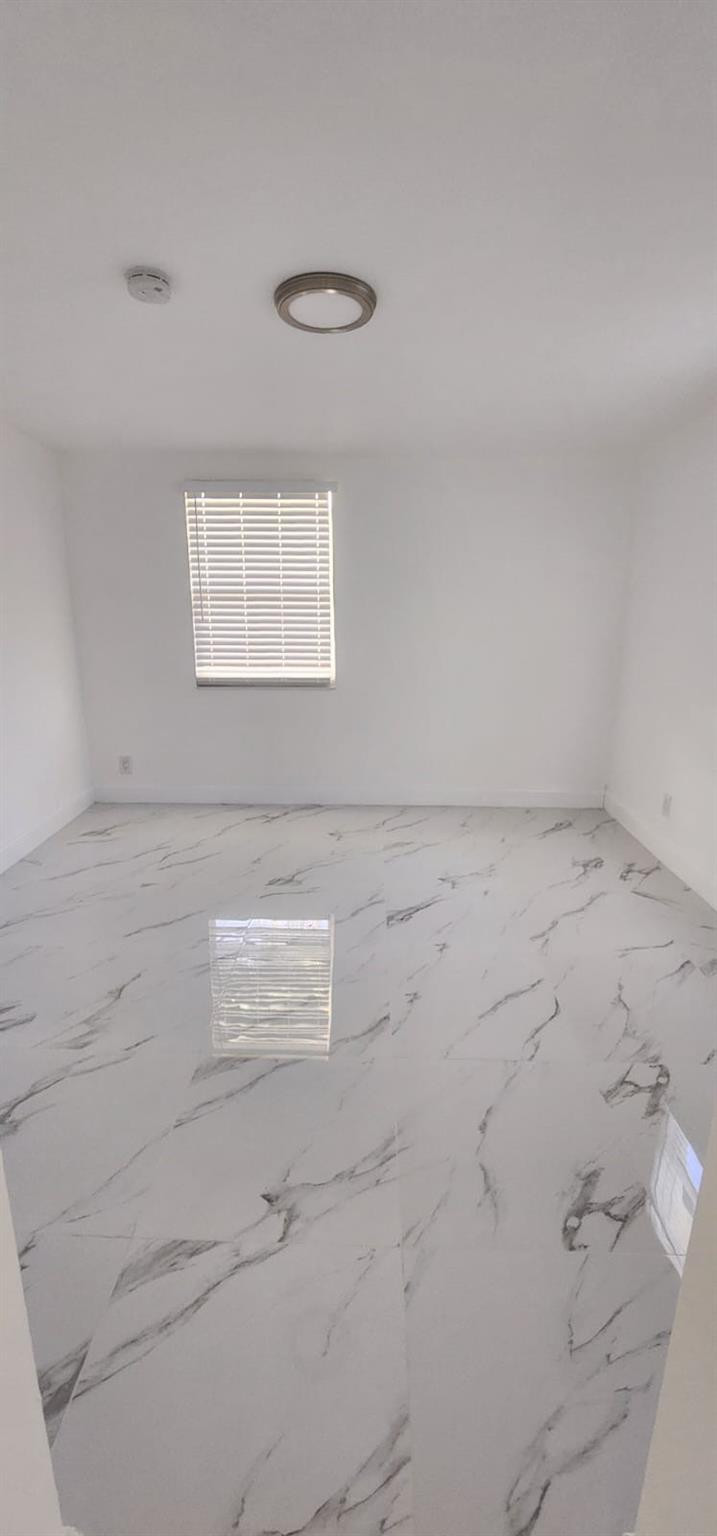 1770 Lauderdale Manor Dr