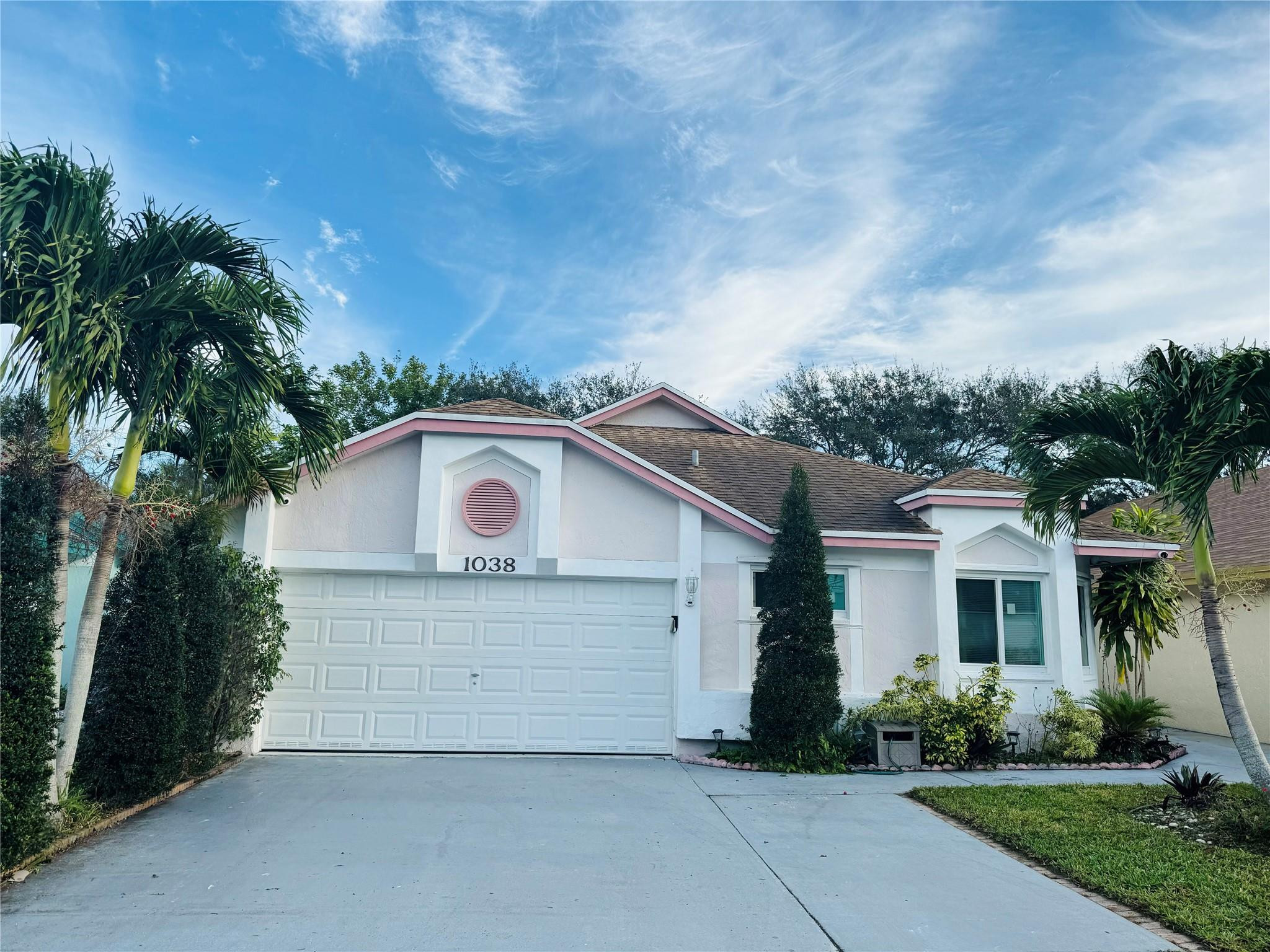 1038 W Jasmine Ln