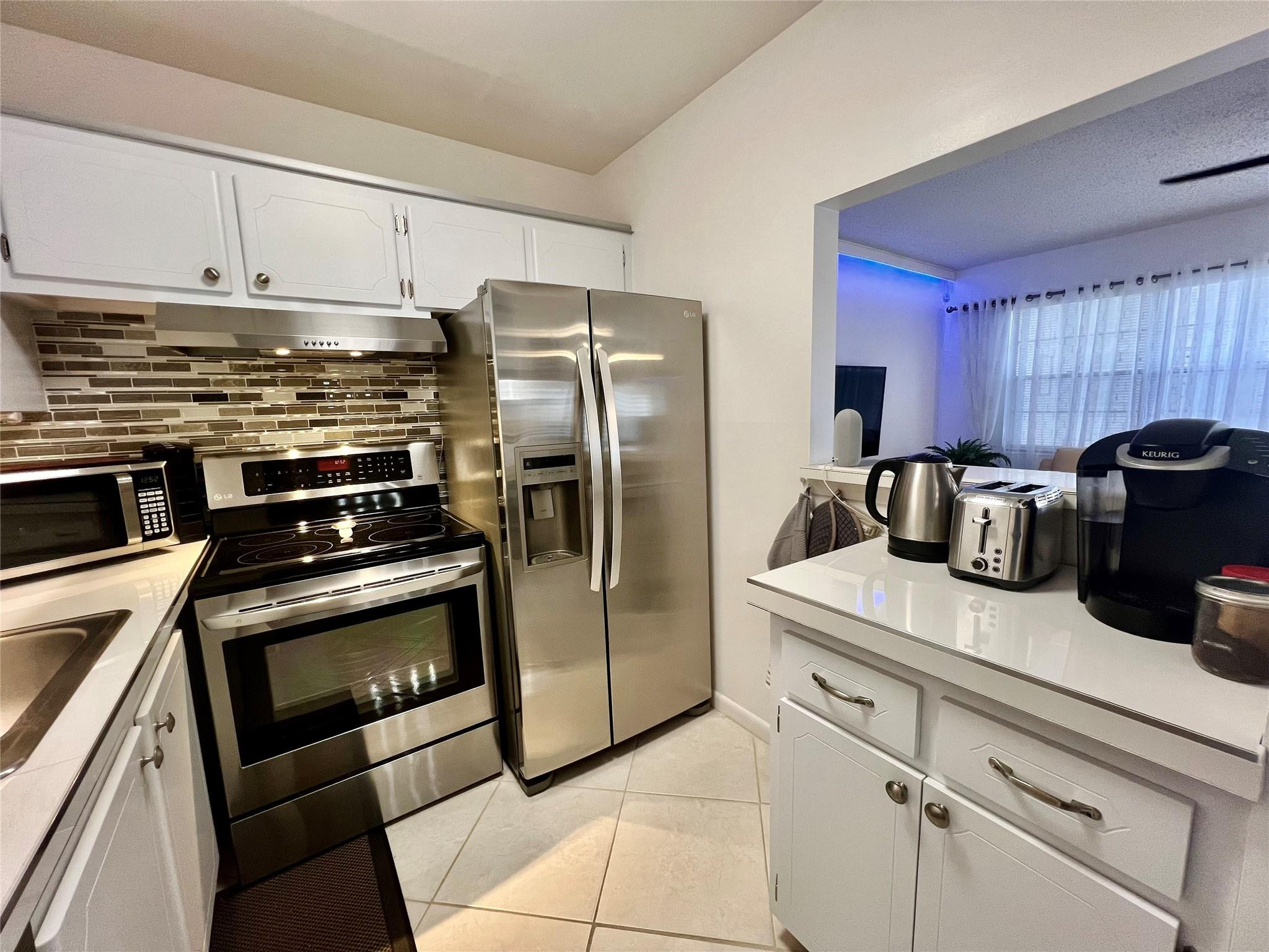 1027 Ellesmere B 1027